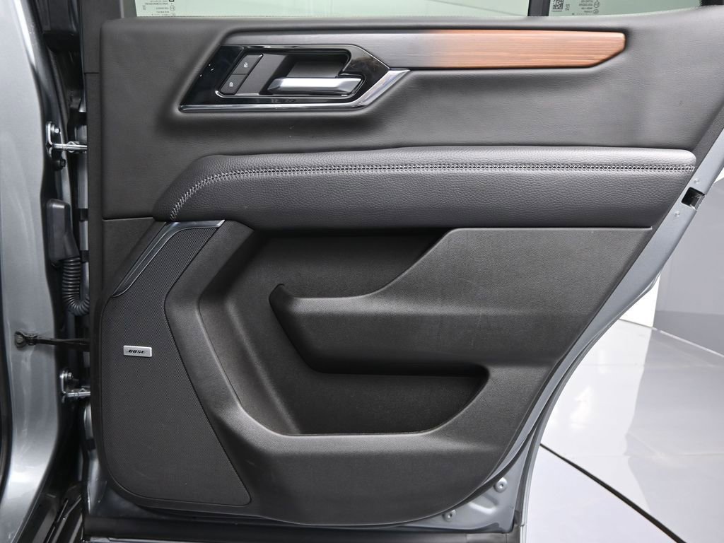 Used 2025 GMC Yukon Denali image 27