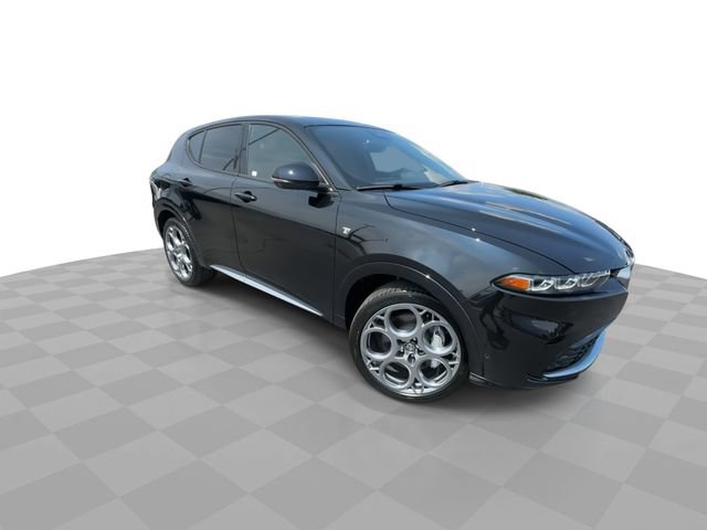Used 2024 Alfa Romeo Tonale Ti AWD/4WD image 2