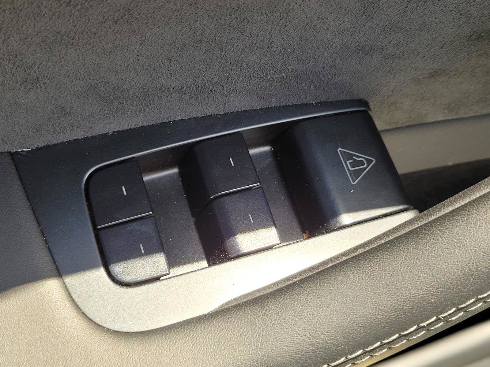 Used 2026 Tesla Model Y AWD image 26