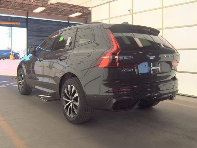 Certified 2025 Volvo XC60 B5 Plus image 2