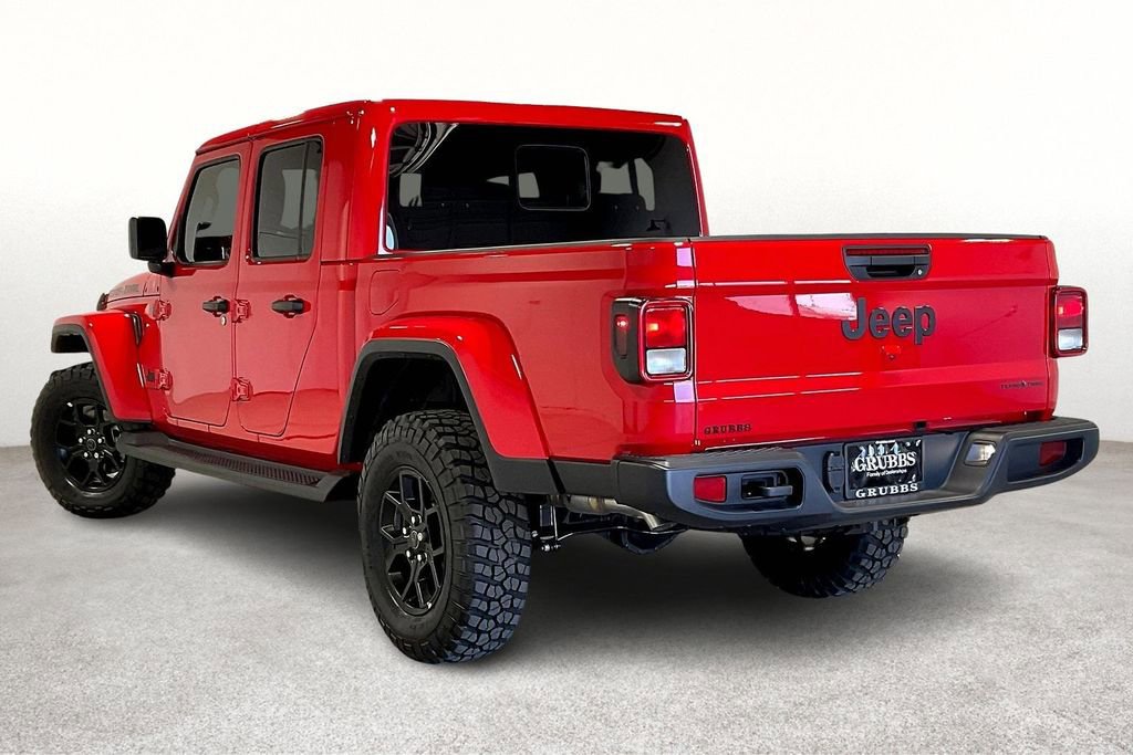 New 2025 Jeep Gladiator Sport image 5