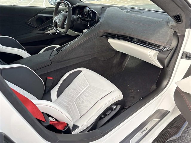 Used 2023 Chevrolet Corvette Z06 w/ Z07 Performance Package image 12