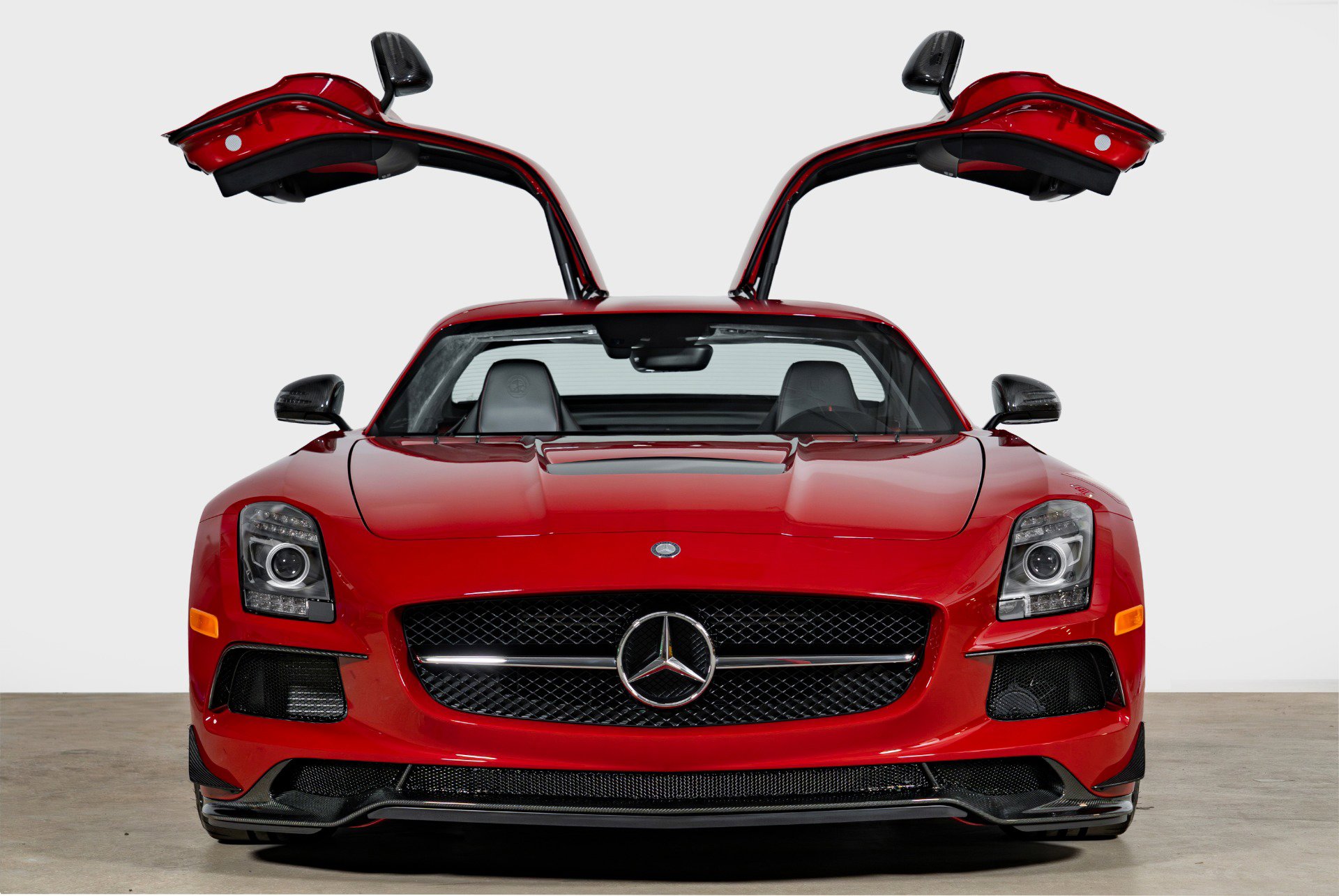 Used 2014 Mercedes-Benz SLS AMG Black Series image 4