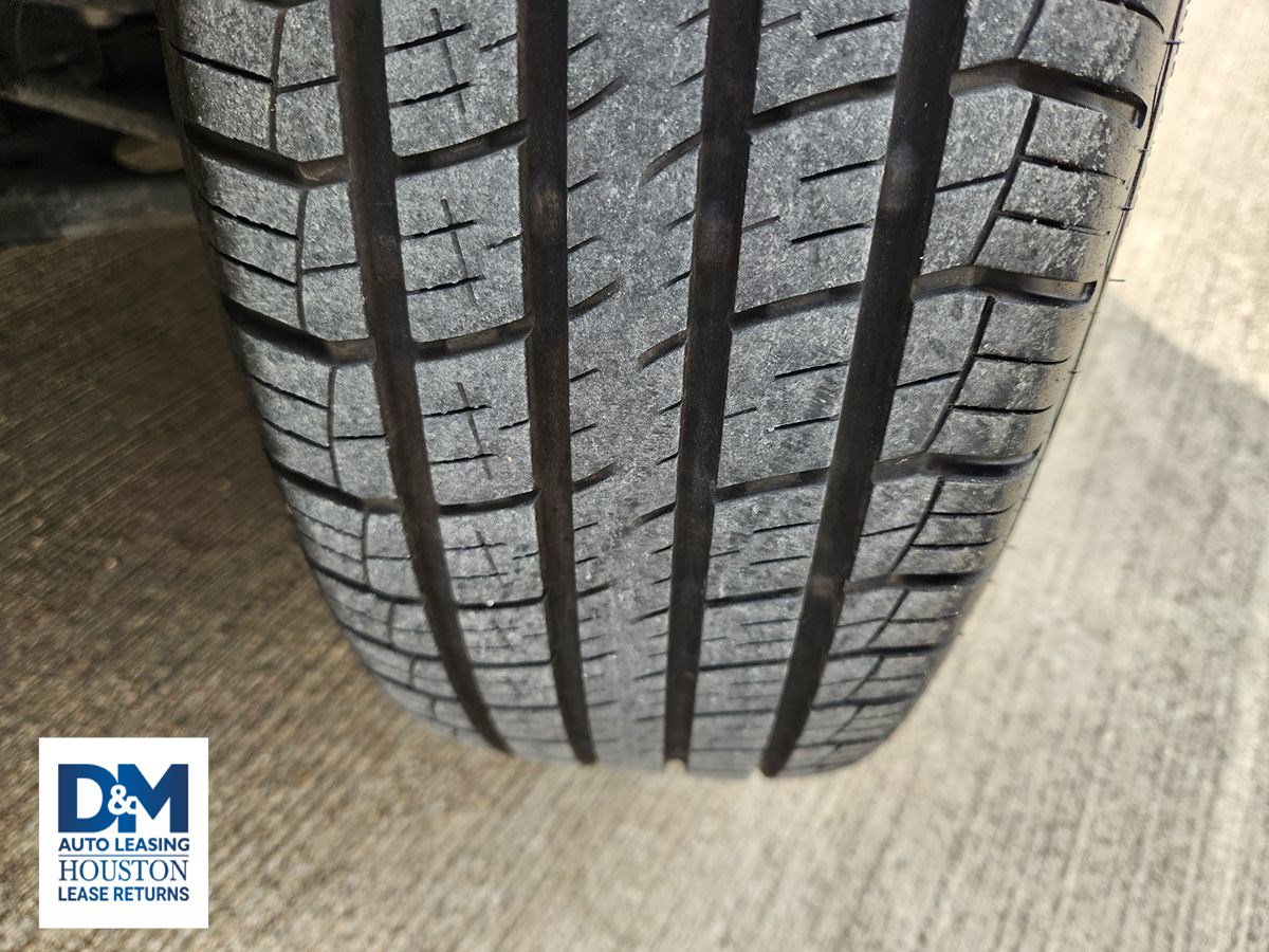 Used 2022 Chevrolet Trax LS w/ Tint and Cruise Package image 18