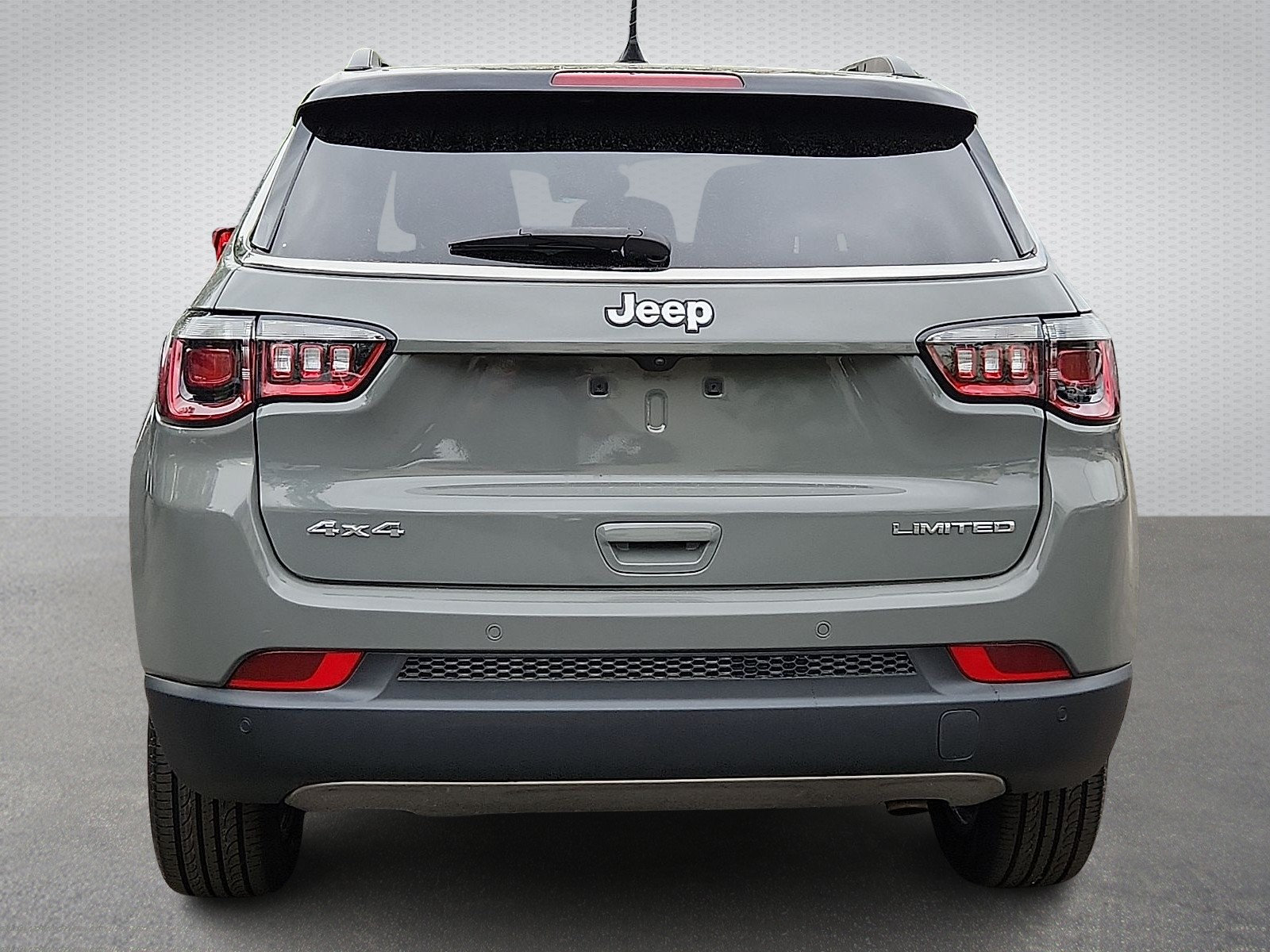 Certified 2024 Jeep Compass Limited AWD/4WD image 5