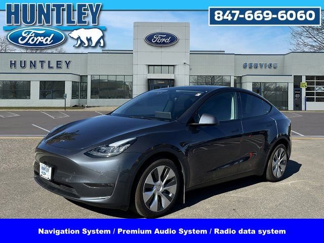 Used 2022 Tesla Model Y Long Range video 1