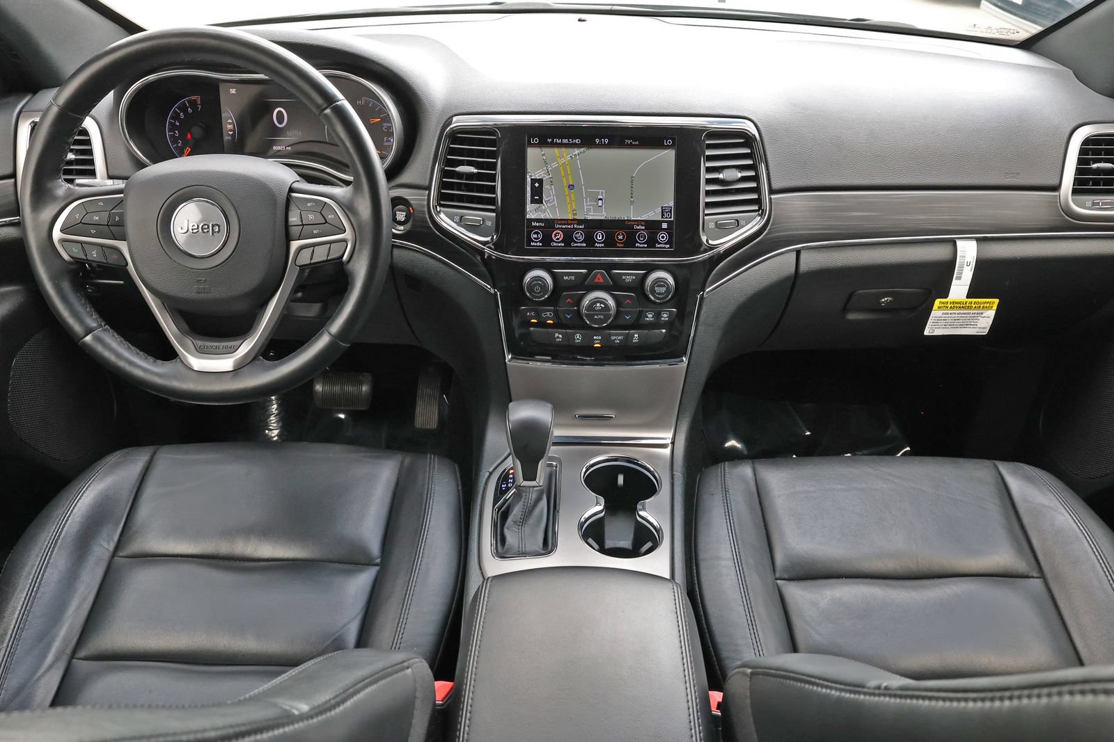 Used 2022 Jeep Grand Cherokee Limited AWD/4WD image 2