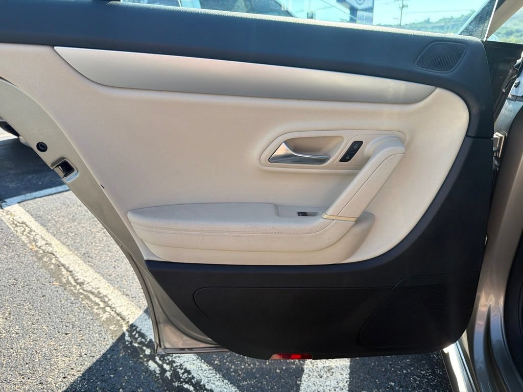 Used 2012 Volkswagen CC Sport FWD image 22