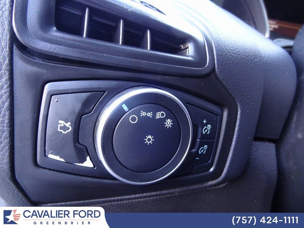 Certified 2018 Ford Focus SE image 16