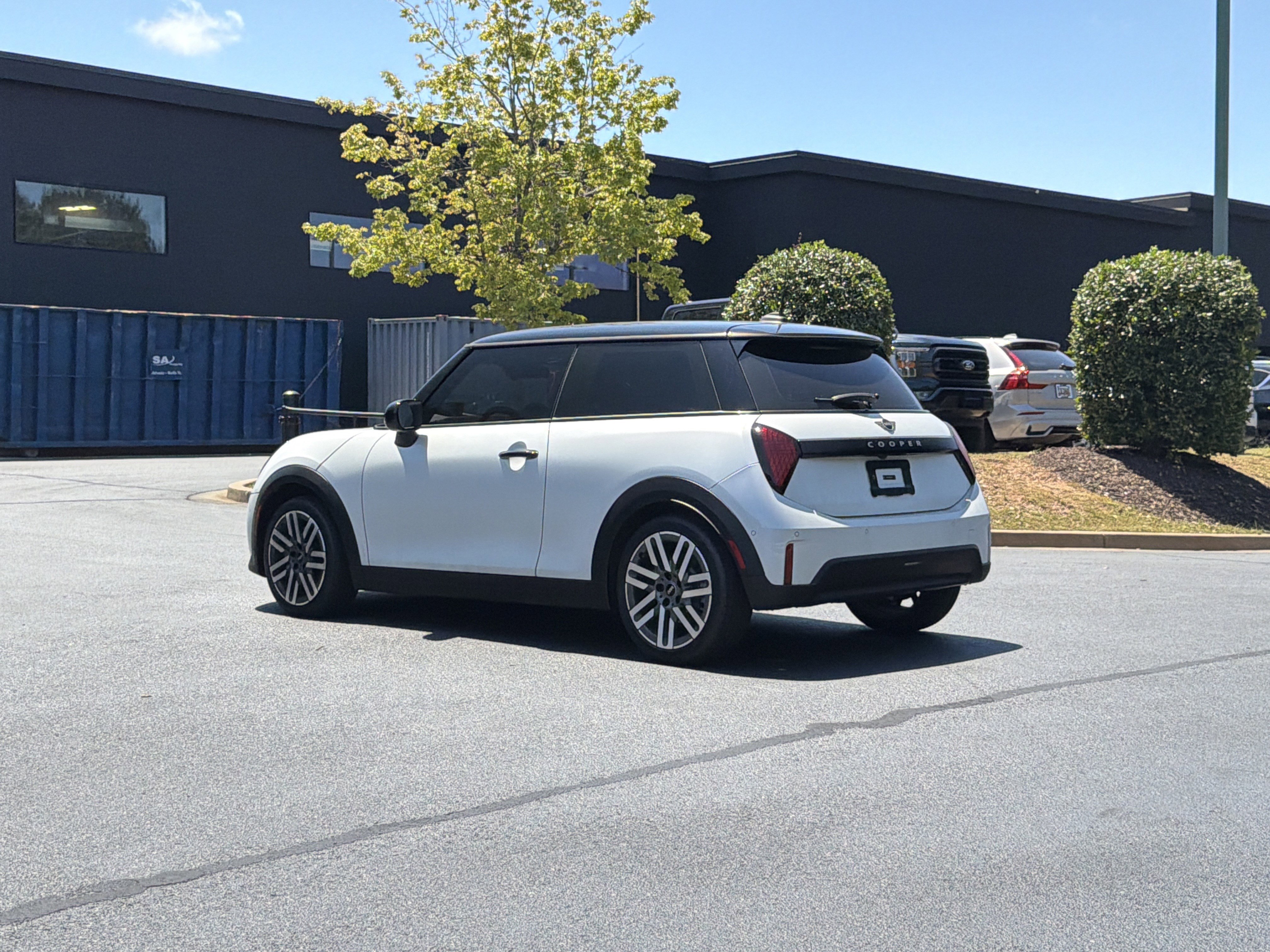 Used 2026 MINI Cooper 2-Door Hardtop FWD image 15