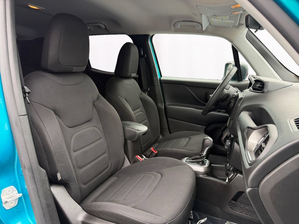 Used 2022 Jeep Renegade Latitude AWD/4WD image 15