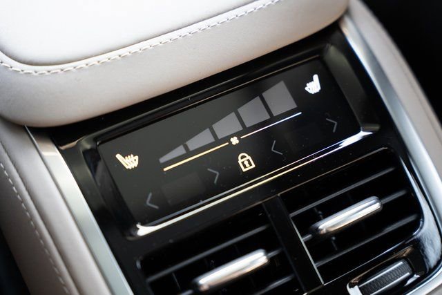 Used 2026 Volvo XC90 T8 Plus w/ Protection Package Premier image 27