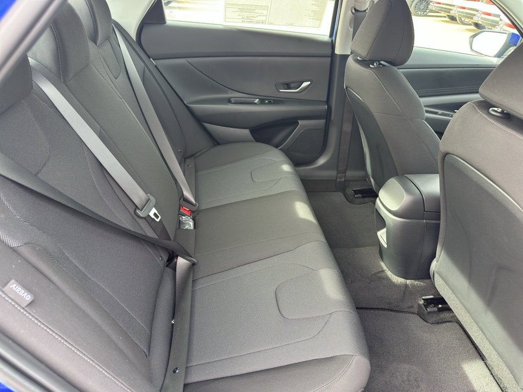 New 2026 Hyundai Elantra SE image 28
