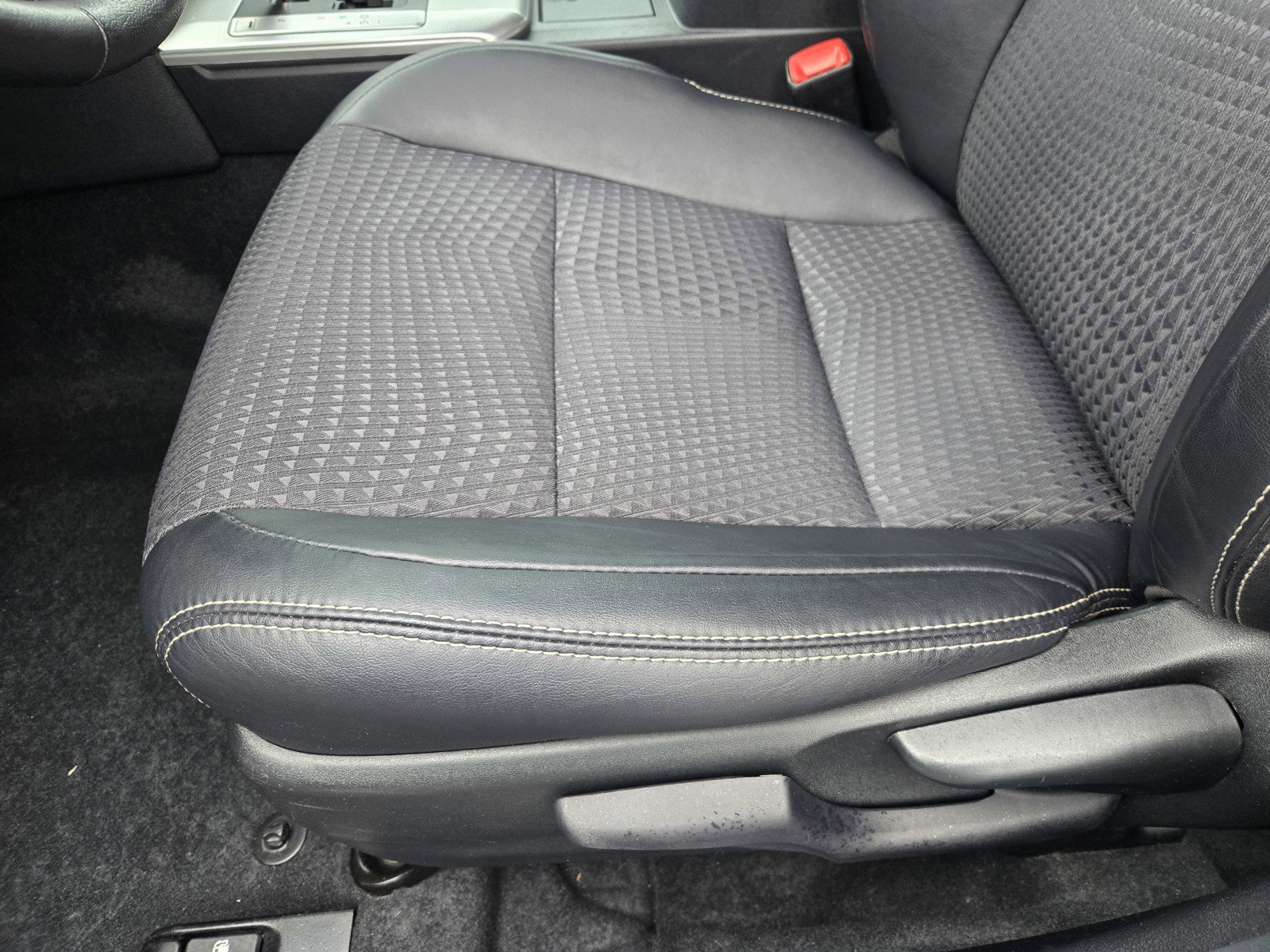 Used 2013 Toyota Camry image 16