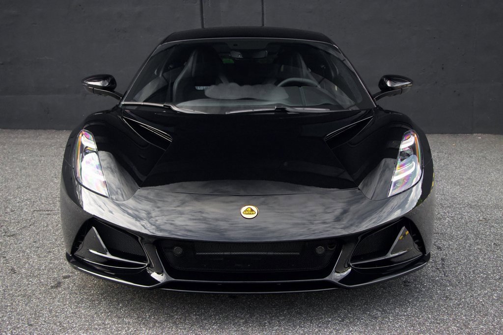 Used 2025 Lotus Emira image 8