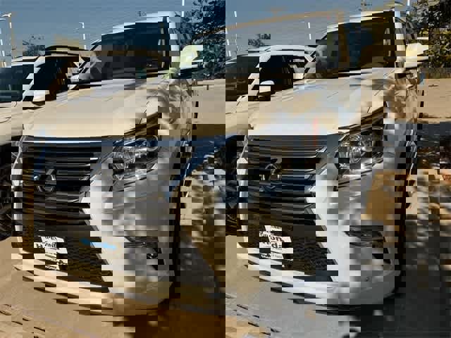 Used 2019 Lexus GX 460 Luxury image 2