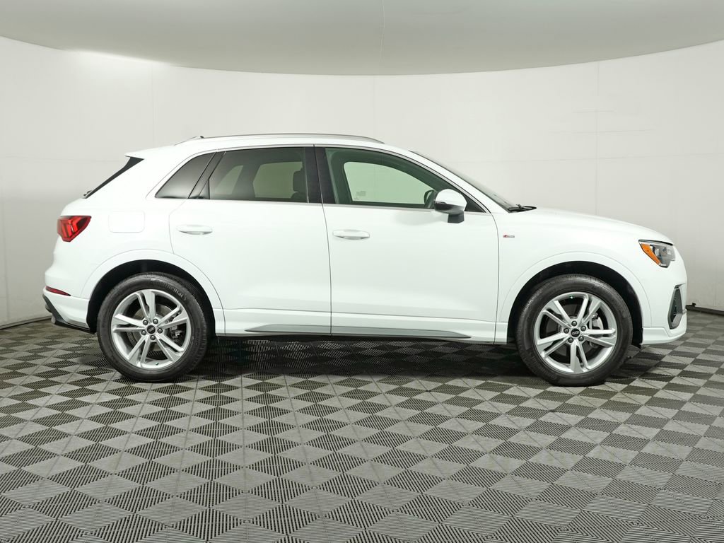 Used 2021 Audi Q3 2.0T Premium w/ Convenience Package image 8