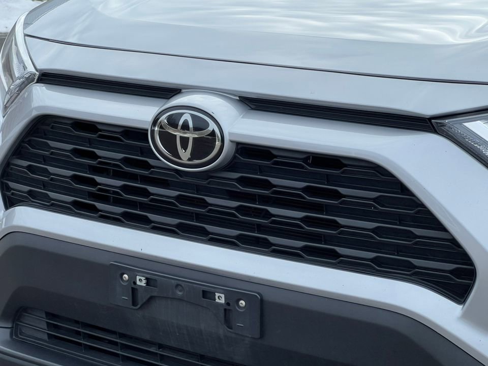 Used 2024 Toyota RAV4 XLE image 35