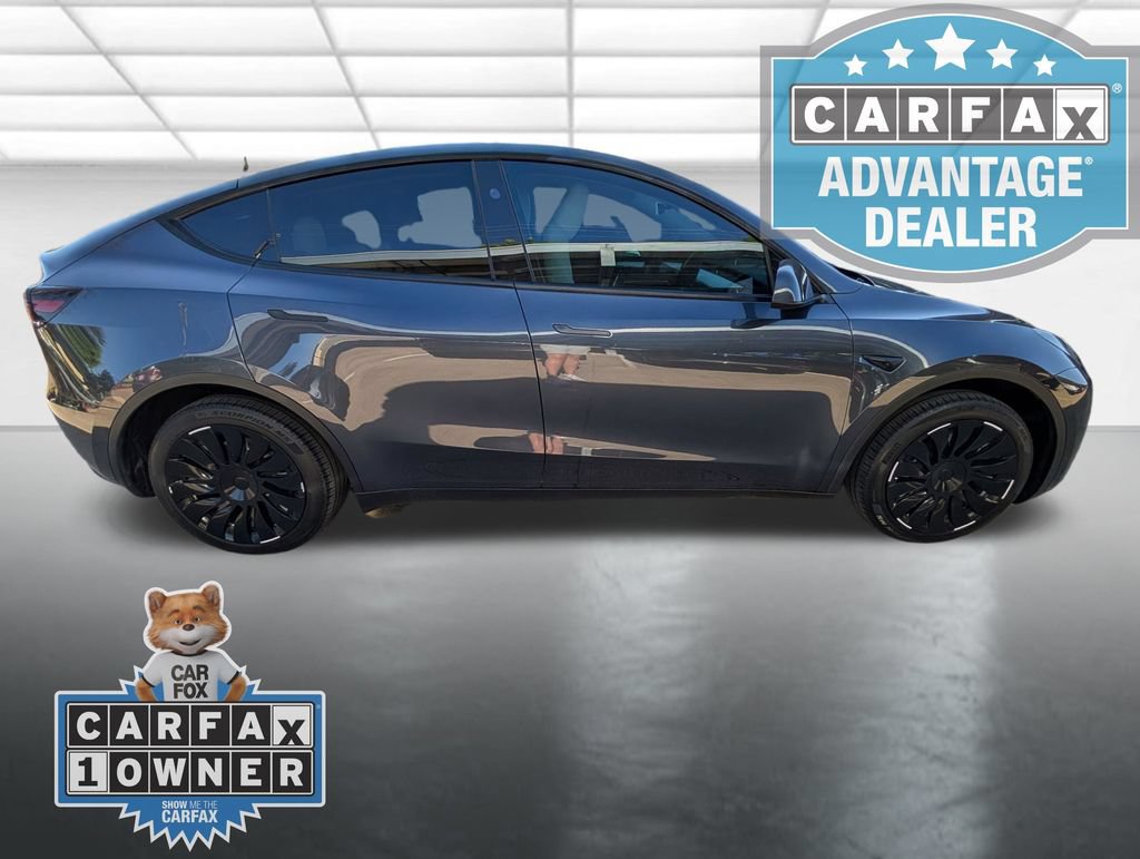 Used 2024 Tesla Model Y Long Range AWD/4WD image 27