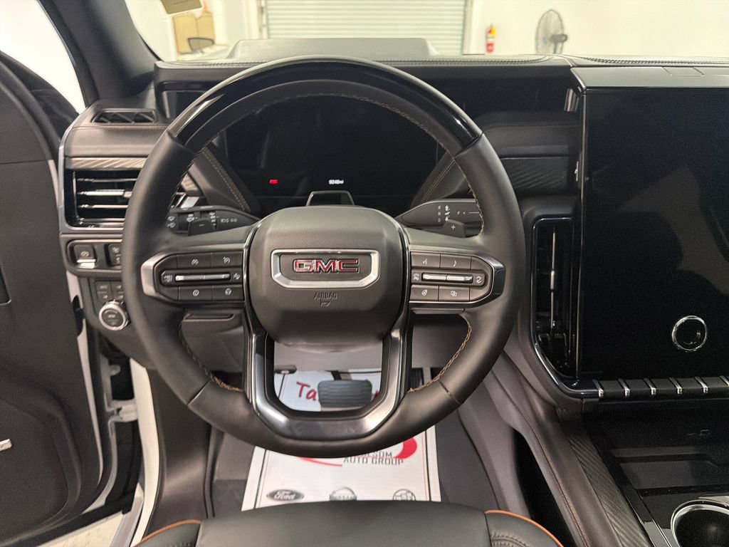 Used 2026 GMC Yukon XL AT4 w/ AT4 Premium Plus Package AWD/4WD image 17
