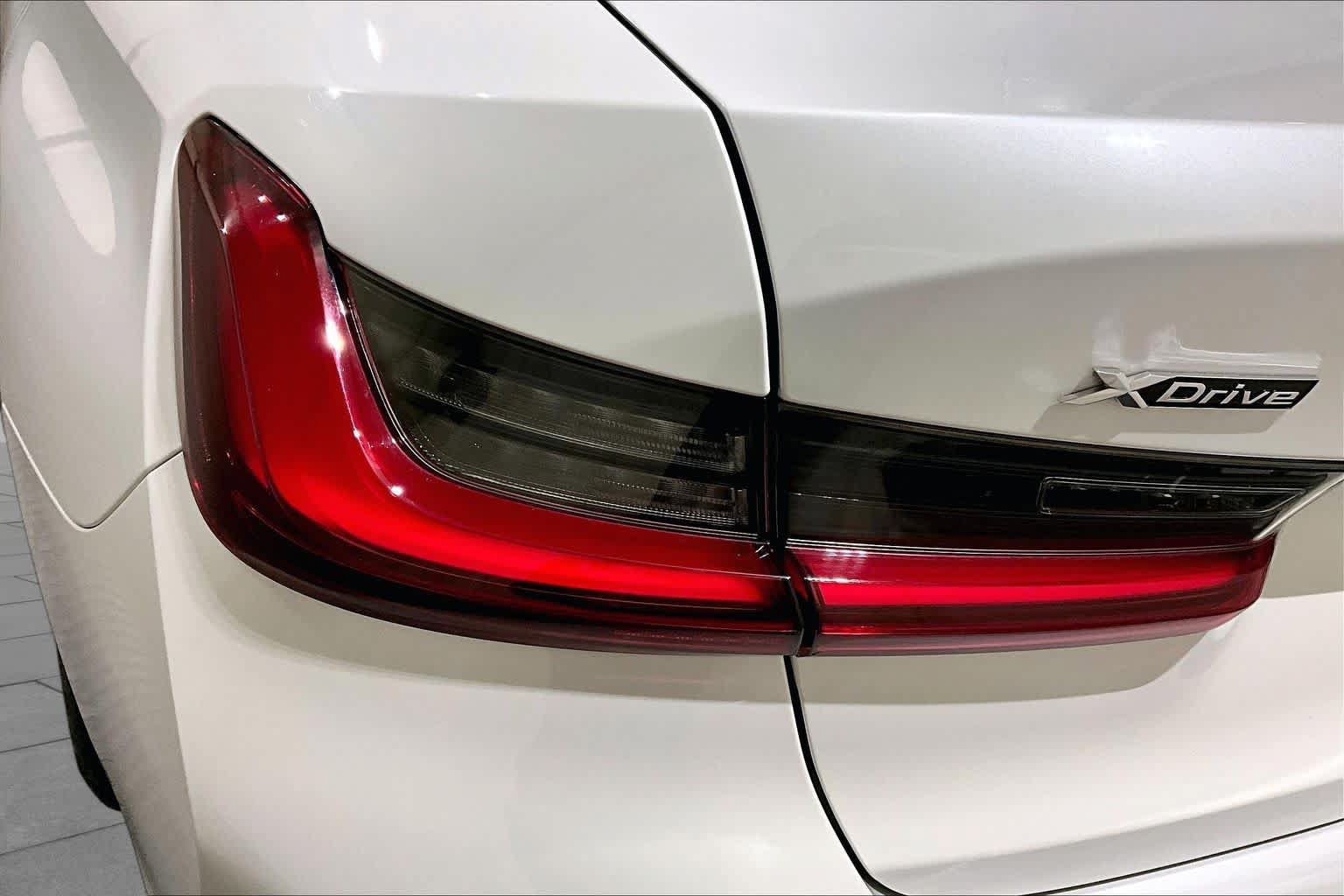 Used 2022 BMW 330i xDrive Sedan w/ Driving Assistance Package AWD/4WD image 27