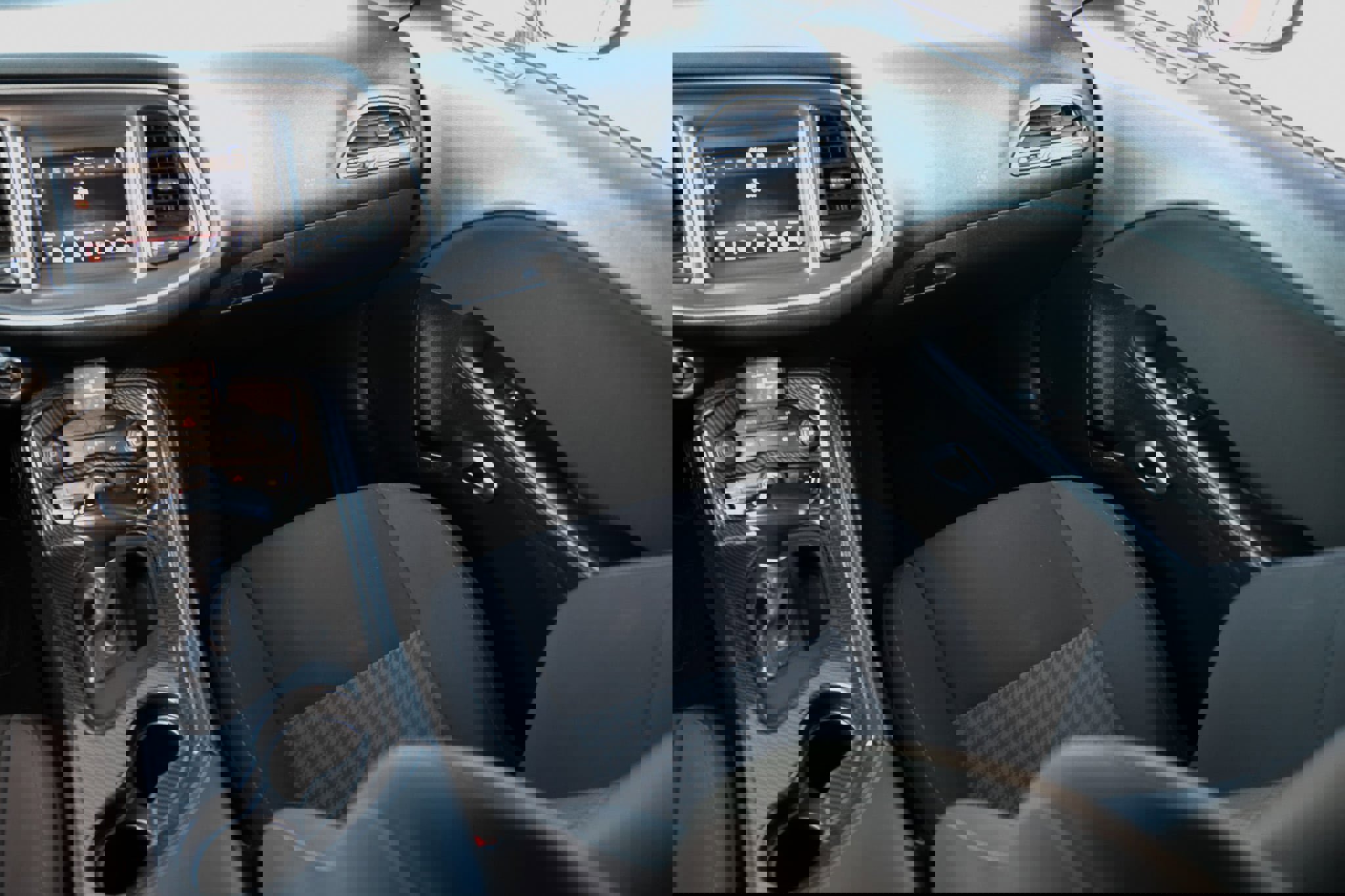 Used 2020 Dodge Challenger R/T w/ Blacktop Package image 25