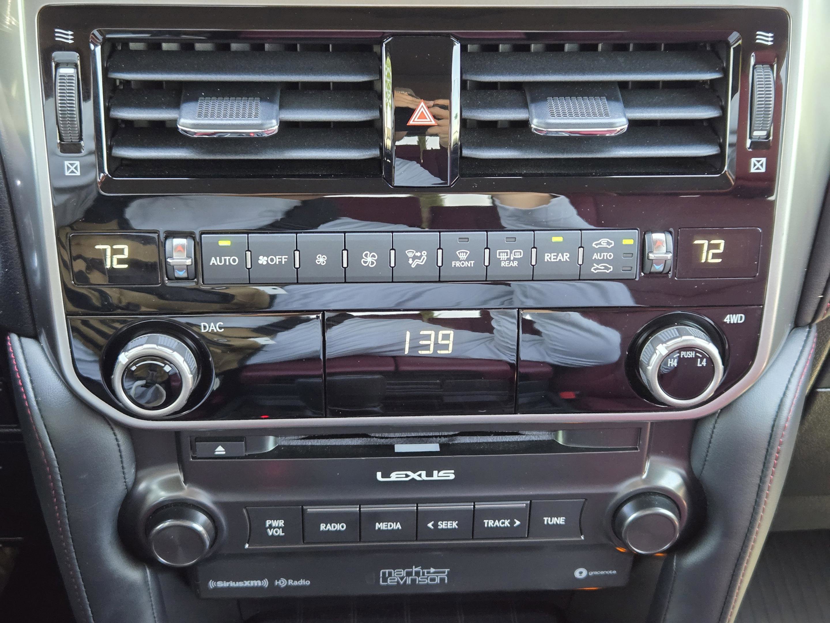 Used 2023 Lexus GX 460 Premium w/ Premium Plus Package image 13