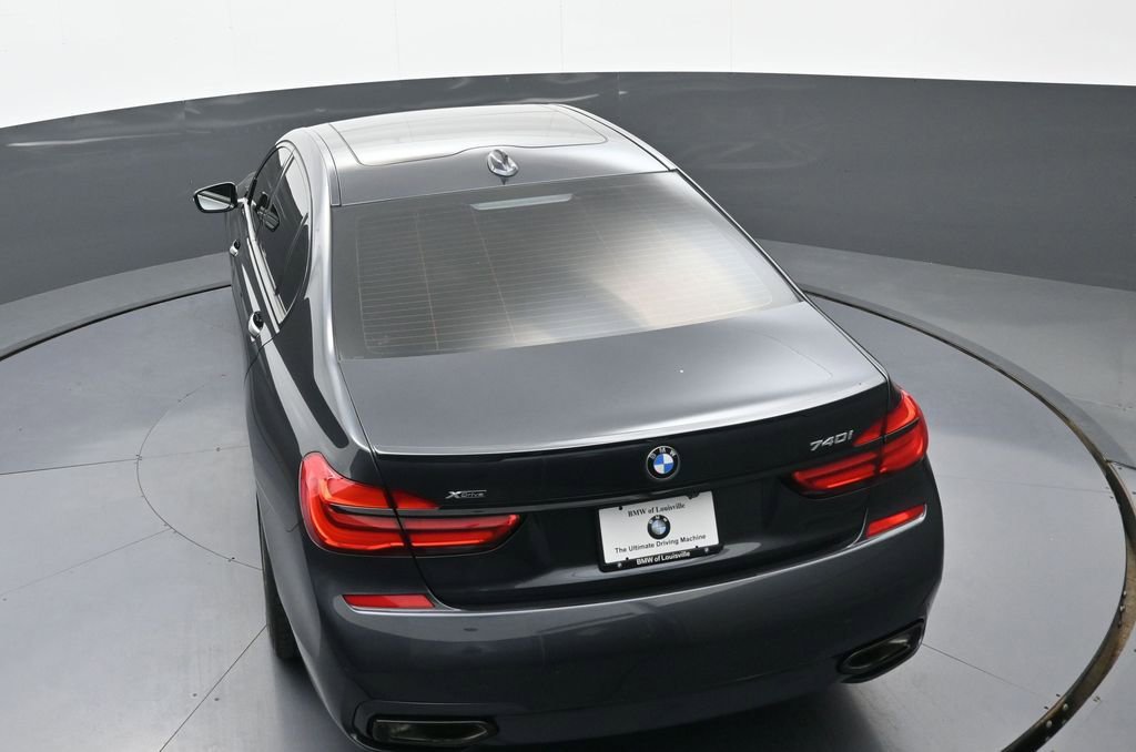 Used 2019 BMW 740i xDrive w/ Executive Package AWD/4WD image 35