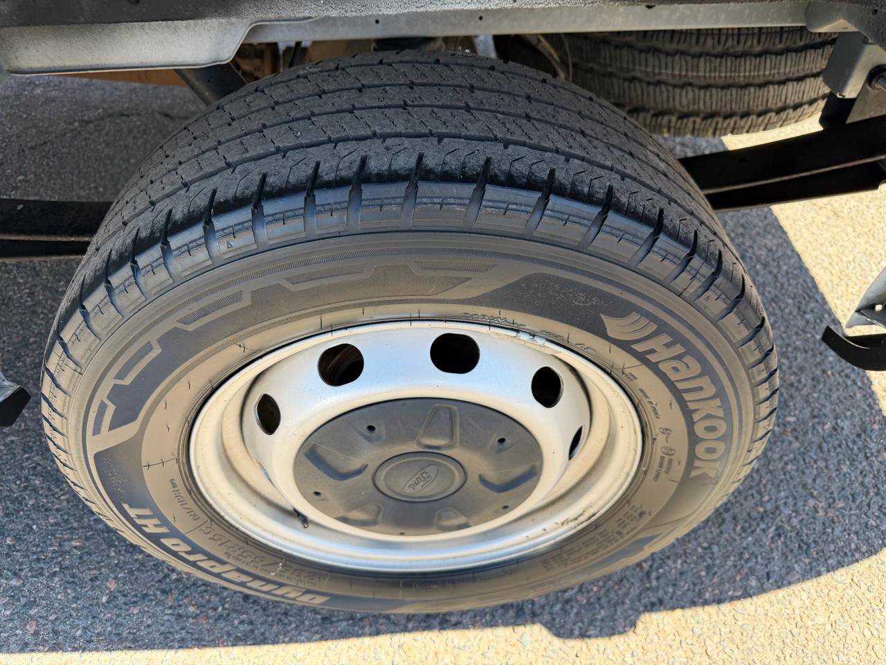 Used 2019 Ford Transit 250 148 Medium Roof image 35