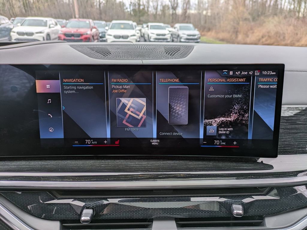 Used 2023 BMW X7 xDrive40i w/ Executive Package image 12