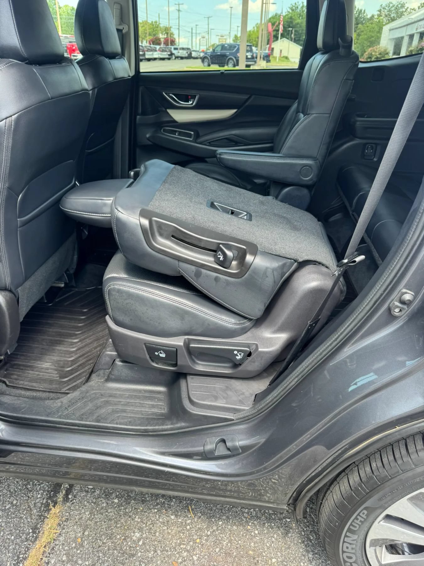 Used 2022 Subaru Ascent Limited AWD/4WD image 45