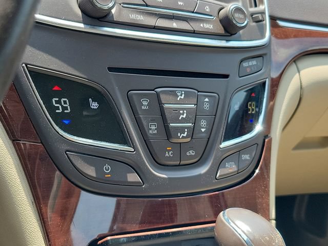 Used 2016 Buick Regal Premium FWD image 28