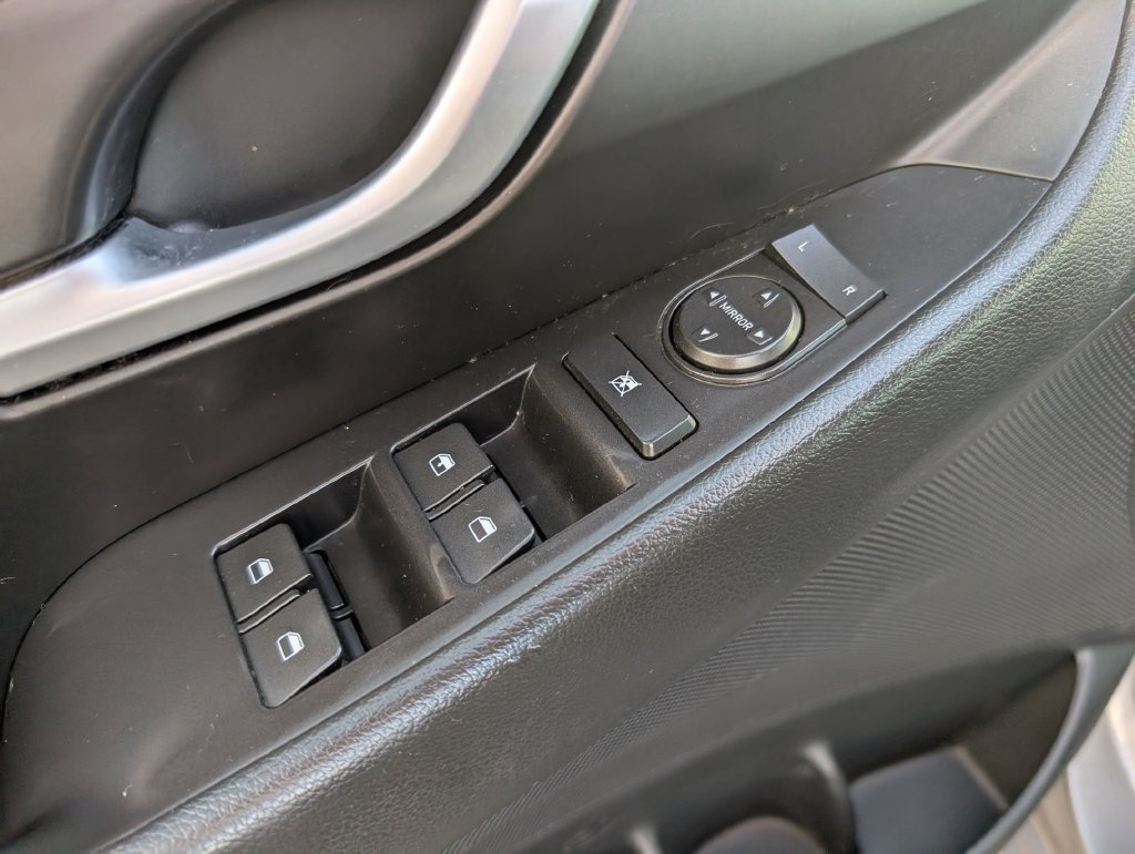 Used 2020 Hyundai Elantra GT FWD image 10