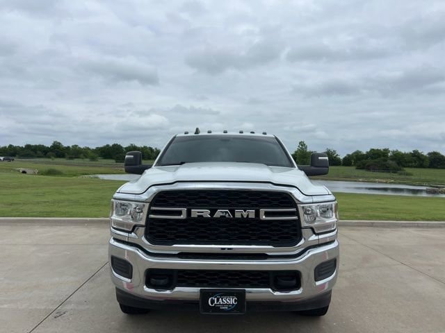 Used 2024 RAM 2500 Tradesman w/ Chrome Appearance Group AWD/4WD image 2