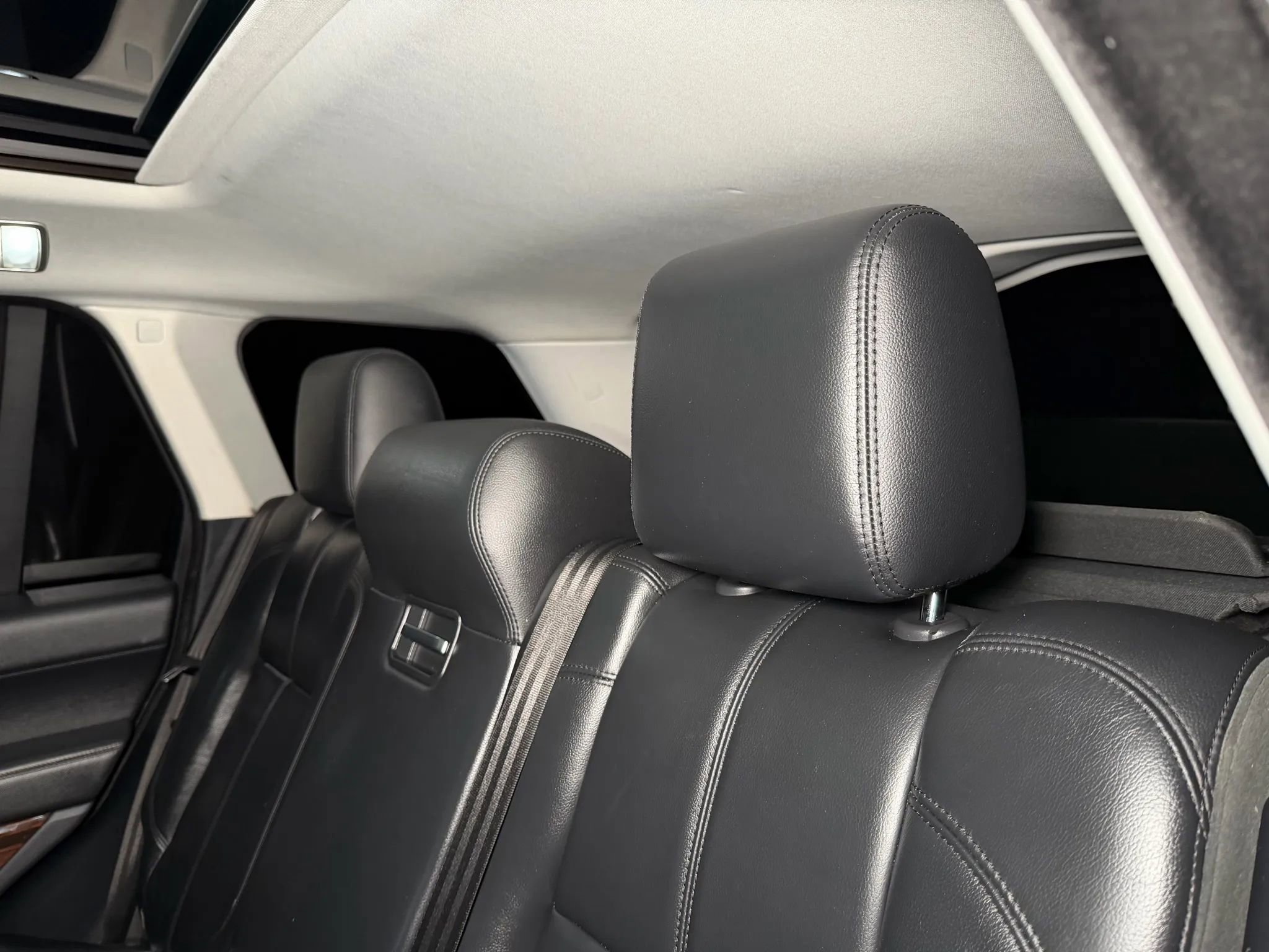 Used 2017 Land Rover Range Rover Sport Utility 4D image 22