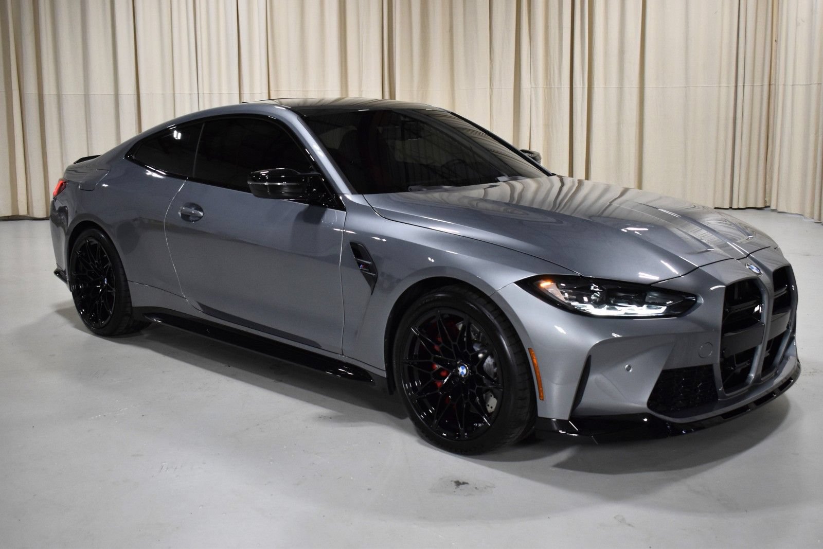 Used 2023 BMW M4 Competition RWD image 3
