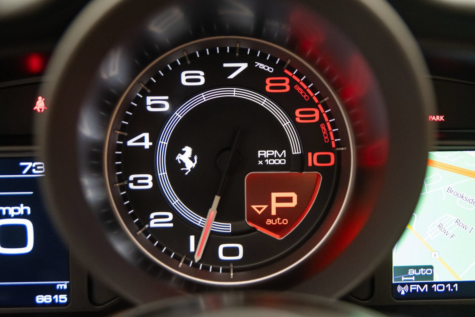 Used 2018 Ferrari 488 Spider RWD image 32