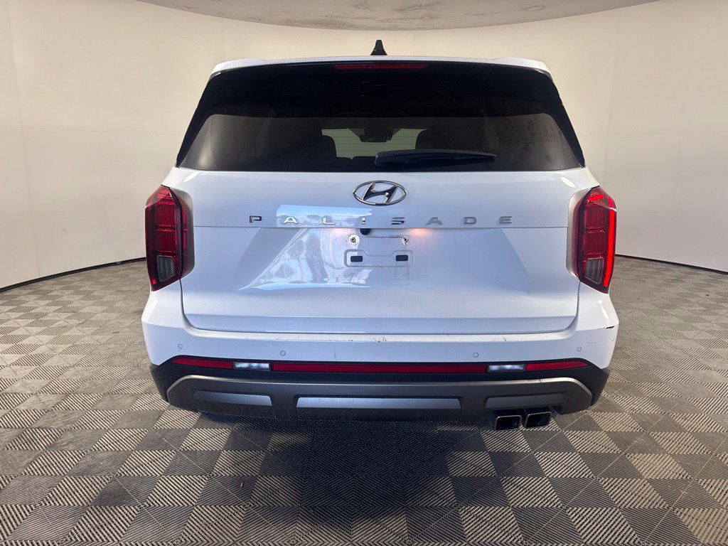 Used 2025 Hyundai Palisade SEL FWD image 4