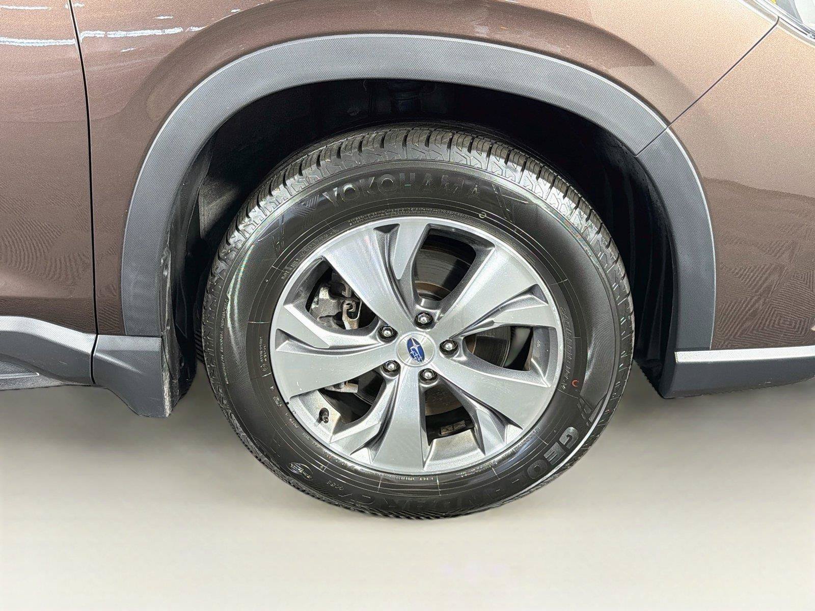 Used 2021 Subaru Ascent Premium w/ Convenience Package AWD/4WD image 36