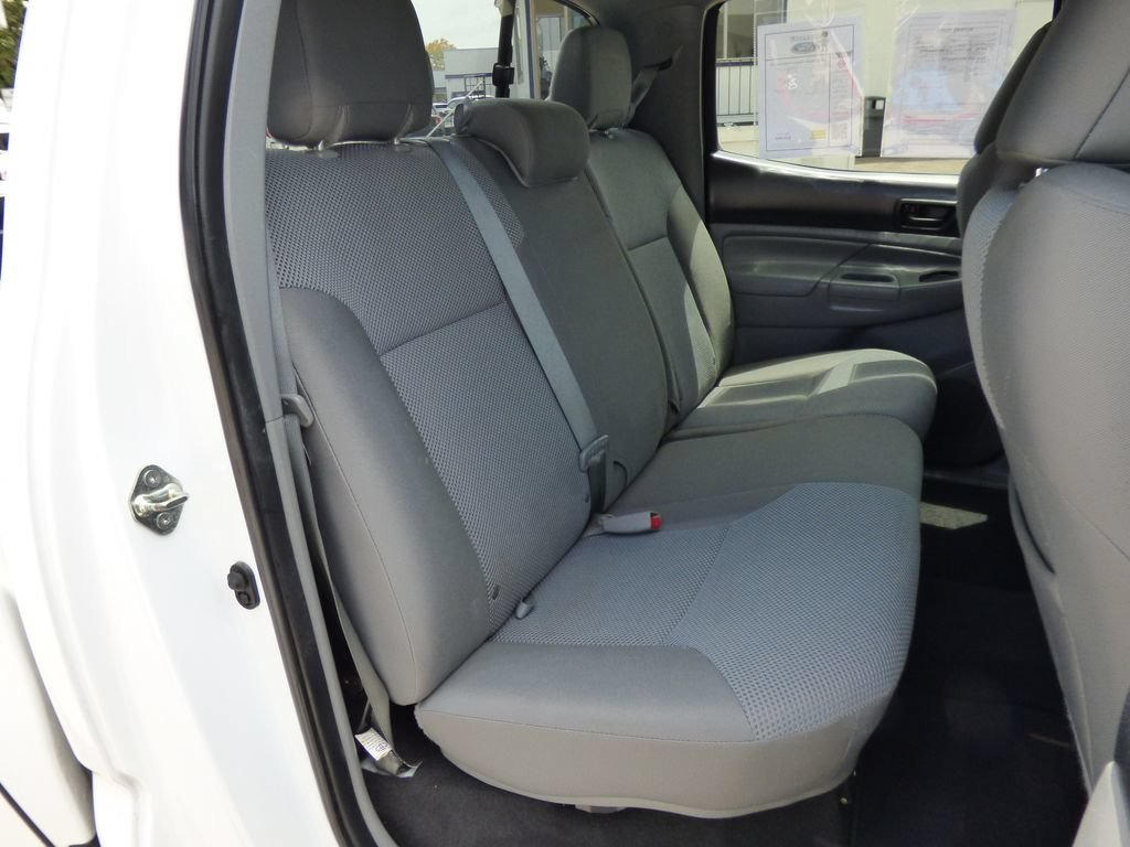 Used 2014 Toyota Tacoma PreRunner w/ TRD Sport Package RWD image 15