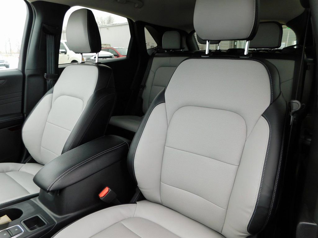 New 2026 Ford Escape Platinum image 15