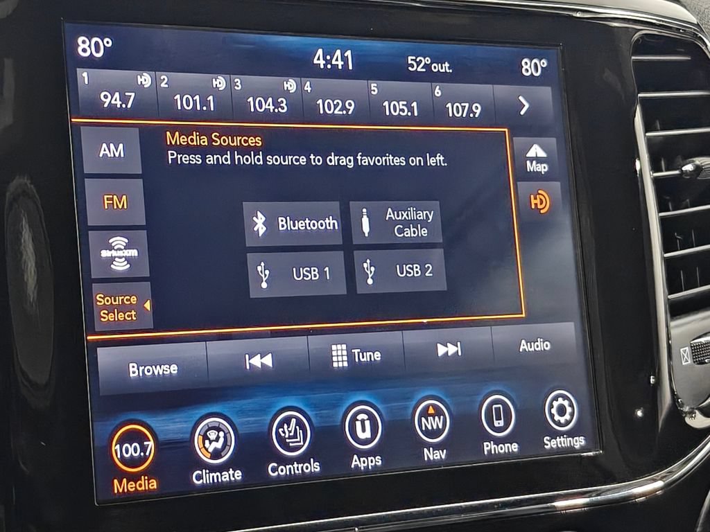 Used 2021 Jeep Grand Cherokee Limited AWD/4WD image 37