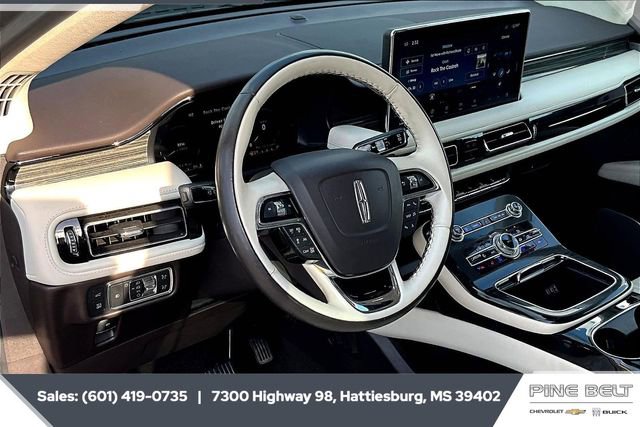 Used 2022 Lincoln Nautilus Black Label image 12