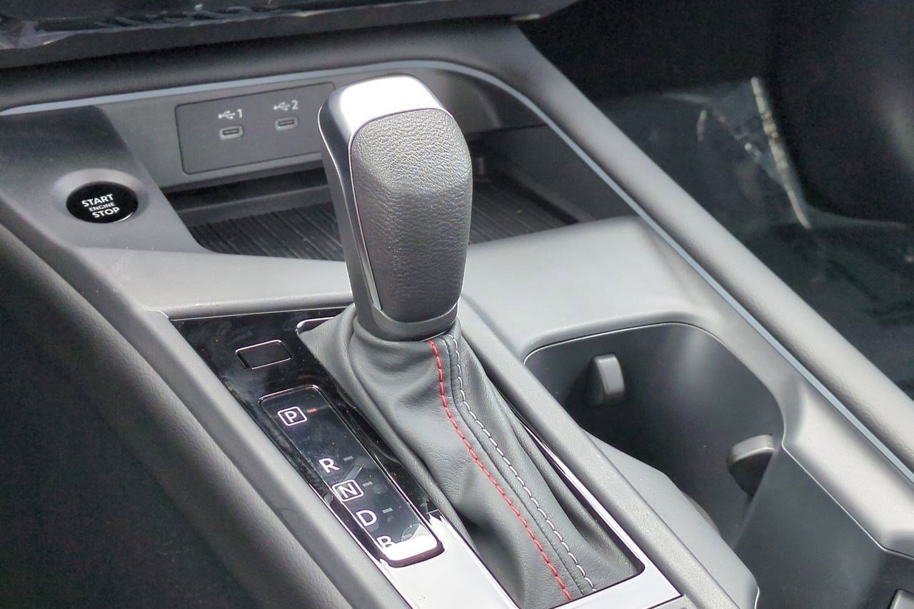 New 2026 Nissan Sentra SR w/ Floor Mat Package FWD image 24