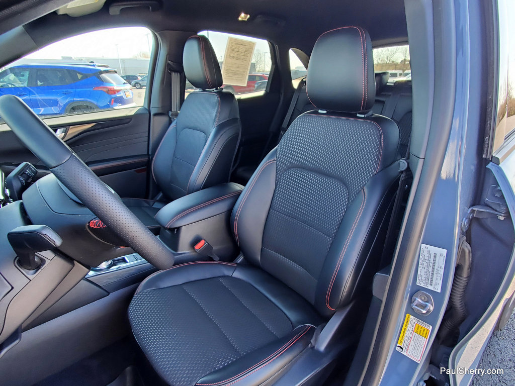Used 2024 Ford Escape ST-Line w/ Tech Pack #1 image 25