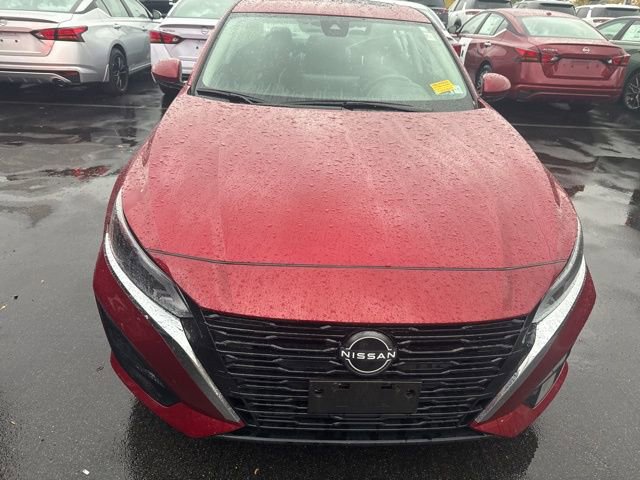 Used 2023 Nissan Altima 2.5 SV w/ SV Premium Package image 7