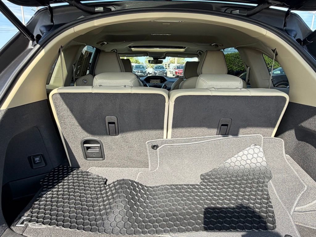 Certified 2017 Acura MDX SH-AWD w/ Advance Package image 17