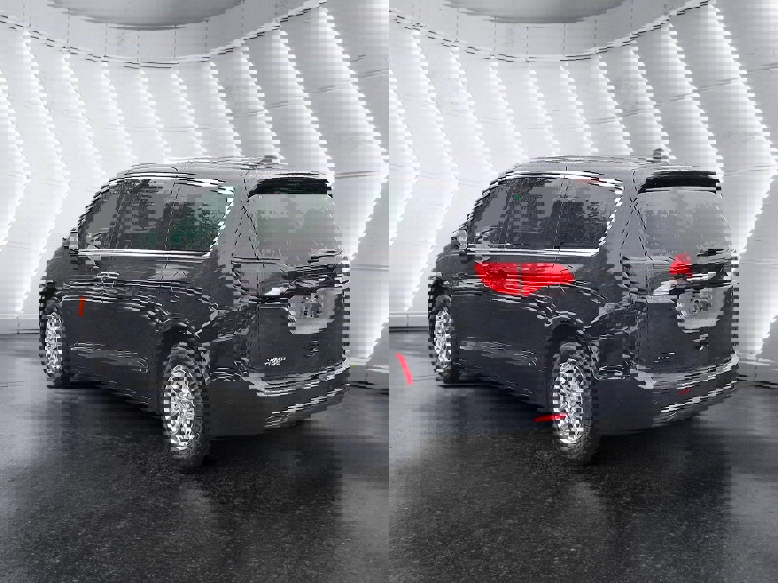 New 2026 Chrysler Voyager LX image 4