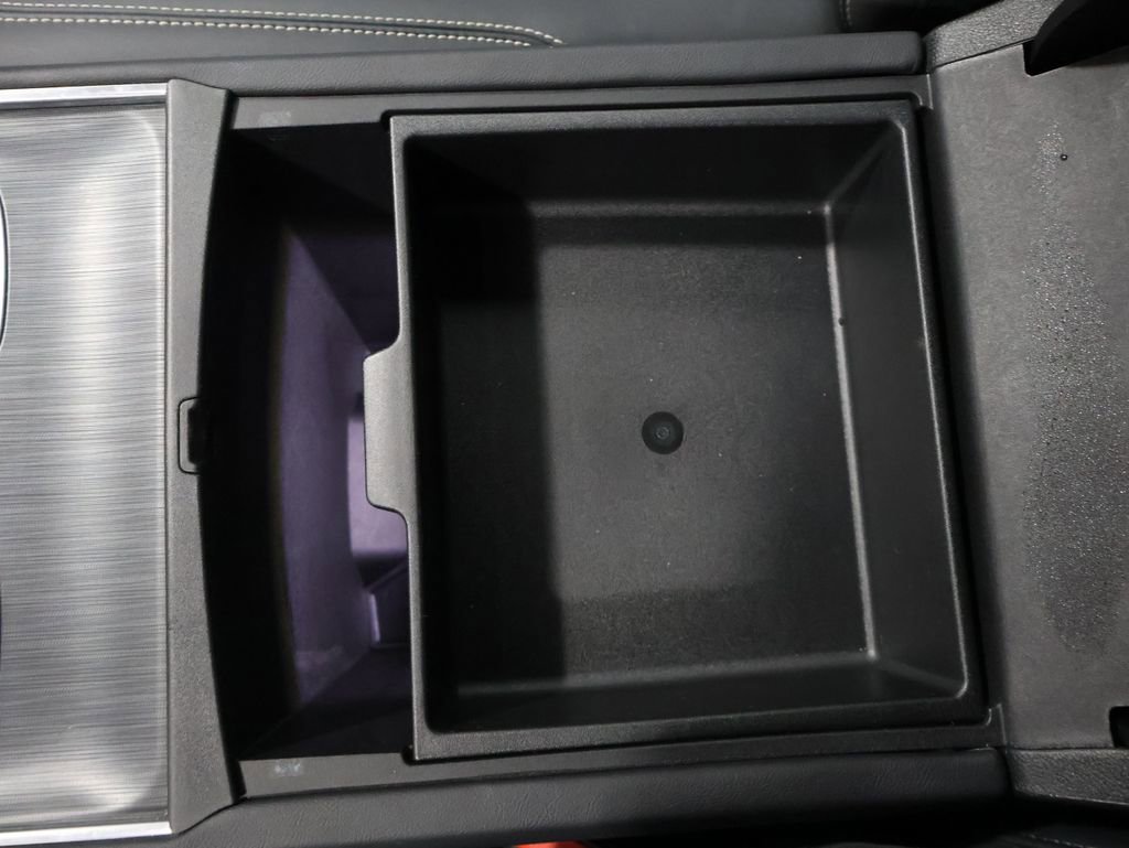 Used 2024 GMC Acadia Elevation image 33