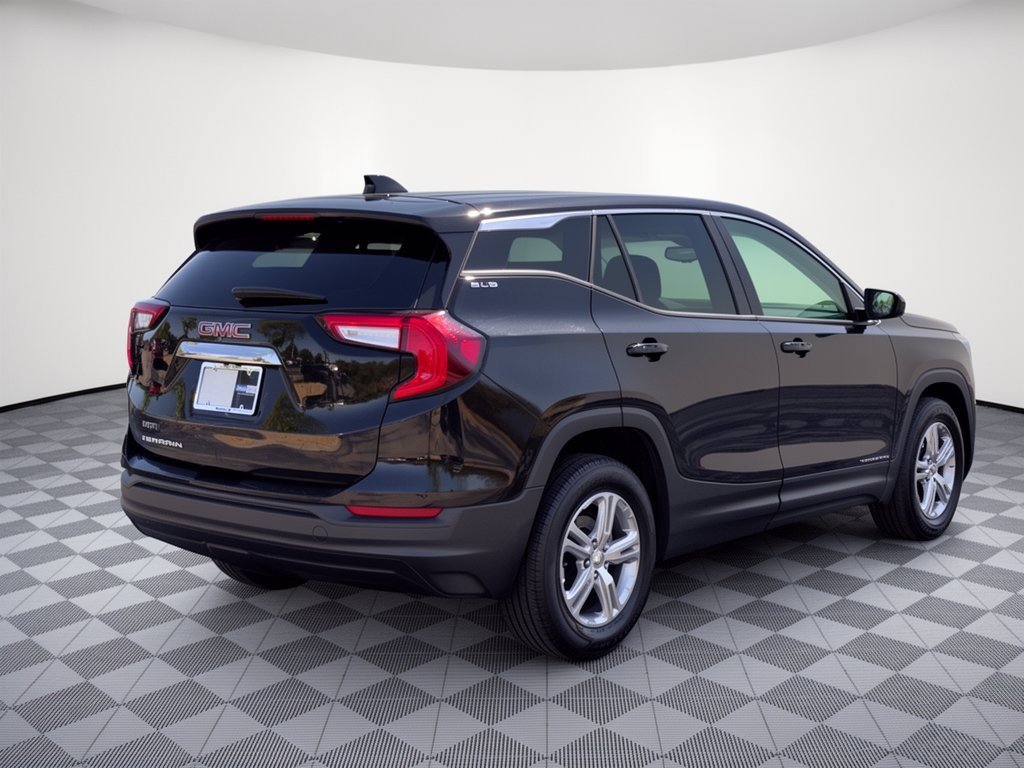 Used 2024 GMC Terrain SLE FWD image 9
